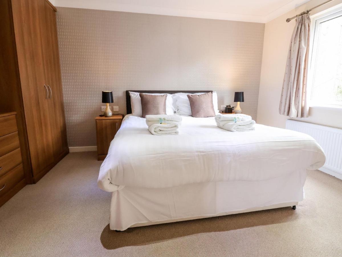 Oak Lodge Hadnall Экстерьер фото